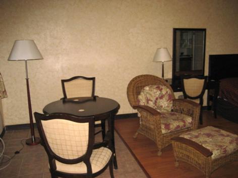 The Garden Villas Hotel Валдоста Стая снимка