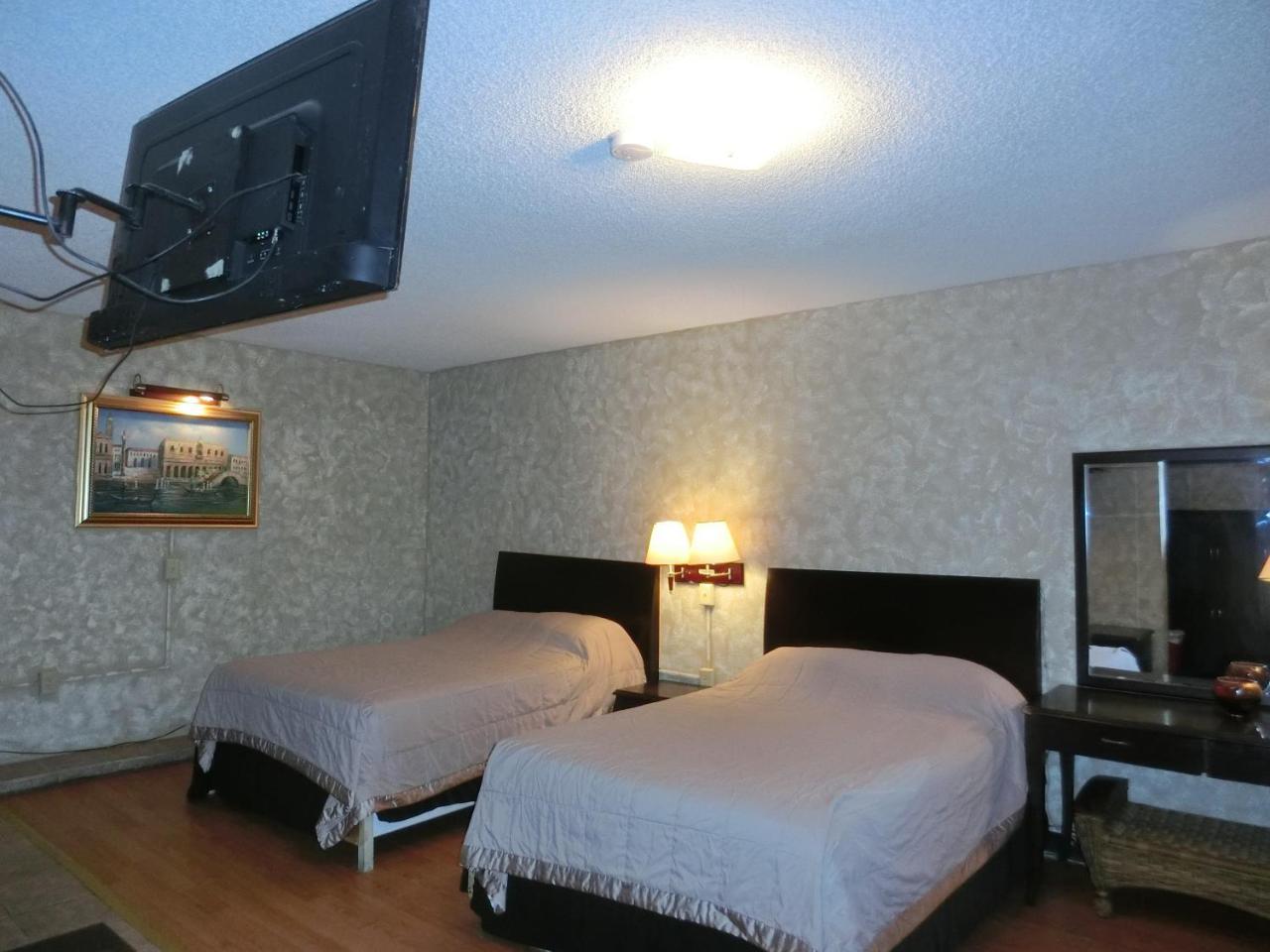 The Garden Villas Hotel Валдоста Екстериор снимка